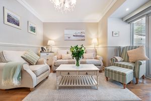 Lounge- click for photo gallery